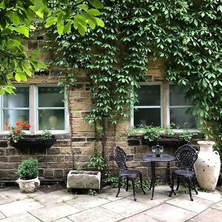 Jasmine Apartment